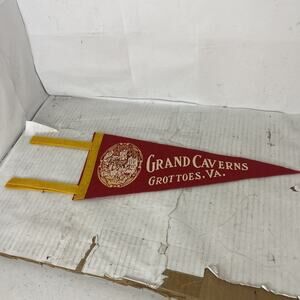 VINTAGE GRAND CAVERNS PENNANT GROTTOES VIRGINIA 12" FELT